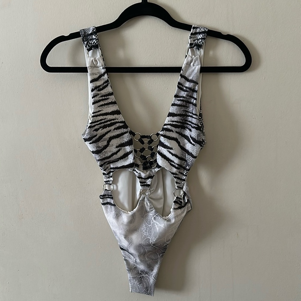 Maniere De Voir O-Ring Rare Swimsuit Tiger Print